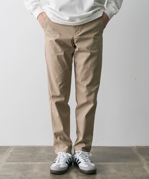 URBAN RESEARCH DOORS（アーバンリサーチドアーズ）の「NEW BALANCE　ツイルテーパードトラウザー(ショート)（その他パンツ・メンズ・SOT/BK/GT/NNY・S/M/L/XL）」の22枚目の写真