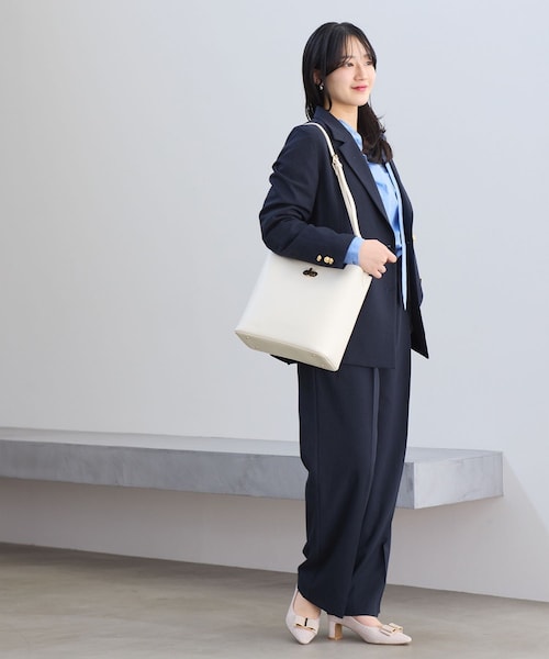 VIS(ビス)の「楕円ひねり3層ショルダーバッグ/2WAY(ショルダーバッグ・レディース・ブラック/キナリ/ベージュ・F)」の21枚目の写真
