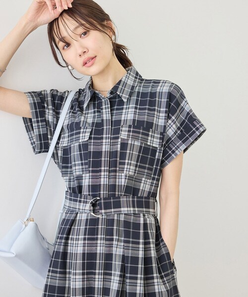 ROPE' PICNIC(ロペピクニック)の「アウトポケットシャツコンシャスワンピース/リンクコーデ(ワンピース・レディース・ダークブラウン系/ネイビー/ネイビー系・M/S)」の5枚目の写真