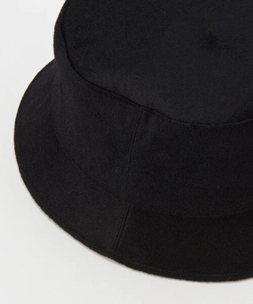ADAM ET ROPE'（アダムエロペ）の「【J'aDoRe限定】【KIJIMA TAKAYUKI(キジマ タカユキ)】PURE CASHMERE BUCKET HAT（ハット・レディース・ブラック/ベージュ・1/2）」の8枚目の写真