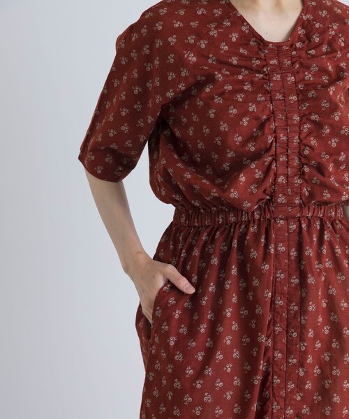 かぐれ（カグレ）の「MEYAME　PRINT SUMMER DRESS（ワンピース・レディース・BLACK/BURGUNDY・Free）」の21枚目の写真