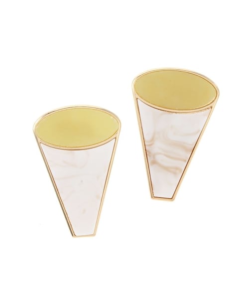 MURUA（ムルーア）の「オーバルシェイプイヤリング（イヤリング・レディース・ベージュ/レッド/ホワイト/マスタード/ブラック・F）」の10枚目の写真