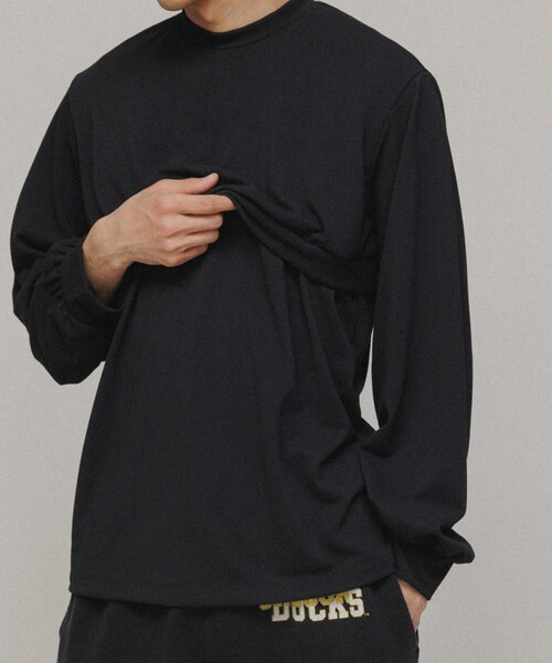 ADAM ET ROPE'（アダムエロペ）の「［TOPS］3WAY LAYERED CUT AND SEWN（アンサンブル・レディース・ブラック/ホワイト/グリーン・F）」の2枚目の写真