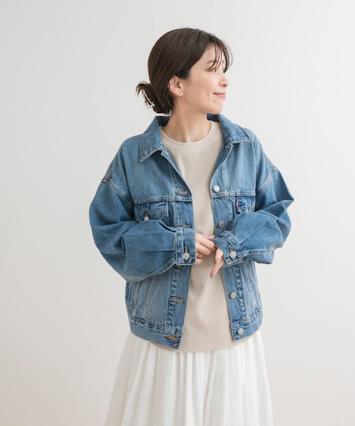 URBAN RESEARCH DOORS（アーバンリサーチドアーズ）の「Levi’s　90s TRUCKER（デニムジャケット・レディース・ライトインディゴ/ブラック・S）」の15枚目の写真