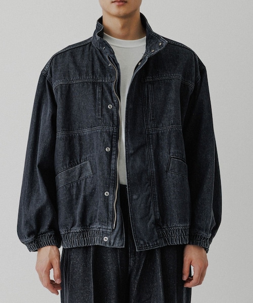 ADAM ET ROPE'（アダムエロペ）の「デニム ボマージャケット / ADAM ET ROPE' JEANS -FILM-（デニムジャケット・レディース・ブラック系/ネイビー・L/M）」の4枚目の写真