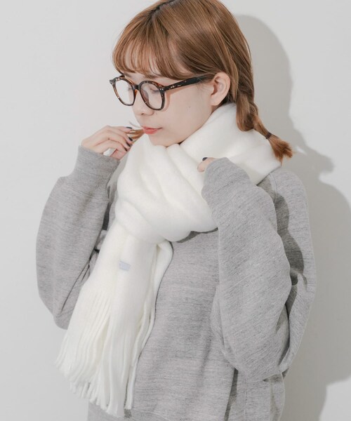 SMELLY（スメリー）の「ソフトボリュームマフラー（マフラー・レディース・WHT/BEG/GRY/CGY/L.BLU・-）」の13枚目の写真