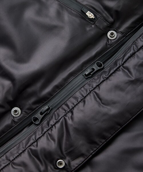 ROPE'（ロペ）の「【J'aDoRe限定】ロゴ入り中綿ベンチコート/撥水・ユニセックス（その他アウター・レディース・ブラック・M）」の15枚目の写真