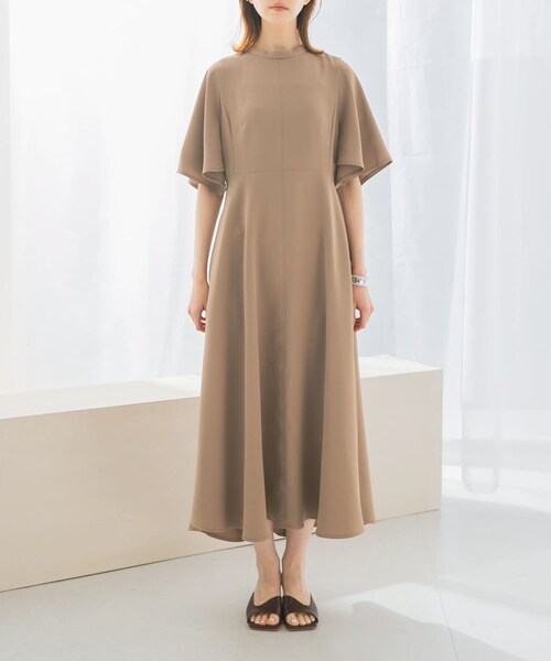 URBAN RESEARCH ROSSO（アーバンリサーチロッソ）の「フレアスリーブステッチデザインワンピース（ワンピース・レディース・B.GRAY/MOCHA/NAVY・FREE）」の16枚目の写真
