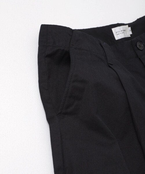 URBAN RESEARCH DOORS（アーバンリサーチドアーズ）の「STILL BY HAND　SELVEDGE 1 PLEAT PANTS（その他パンツ・メンズ・BEIGE/BLACK NAVY・44/46/48）」の19枚目の写真