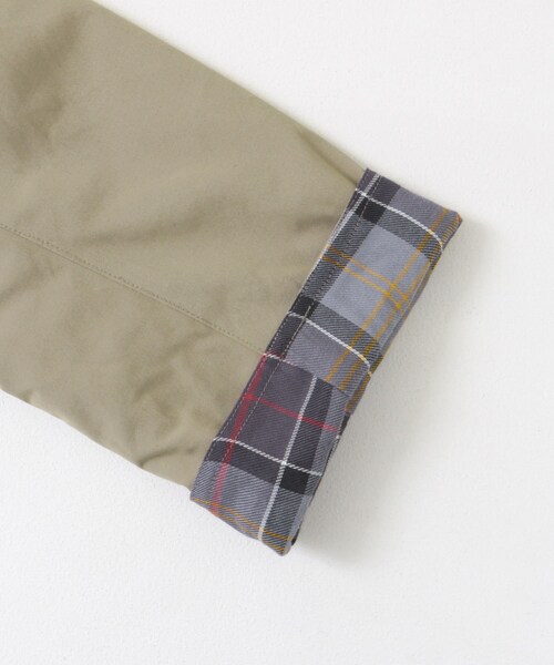 URBAN RESEARCH DOORS（アーバンリサーチドアーズ）の「『別注』Barbour / DOORS　SPEYLONG（ステンカラーコート・レディース・beige/grey・S/M）」の17枚目の写真