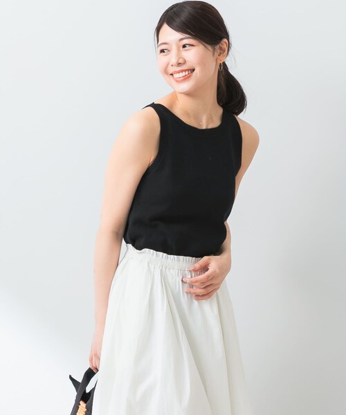 URBAN RESEARCH ROSSO（アーバンリサーチロッソ）の「F by ROSSO　ウォッシャブルミラノリブアメスリニット（ニット/セーター・レディース・BLACK/L/GRAY/BROWN/NAVY×OW・FREE）」の7枚目の写真