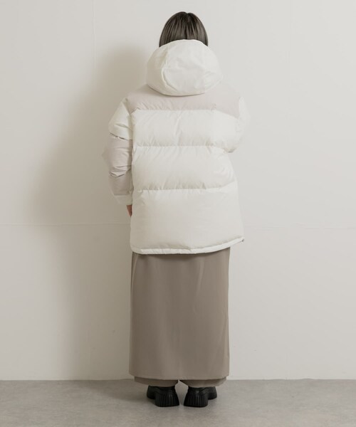 THE GOODLAND MARKET（ザグッドランドマーケット）の「KWD　BOX DOWN JACKET（その他アウター・レディース・White/Beige/Black・1）」の13枚目の写真