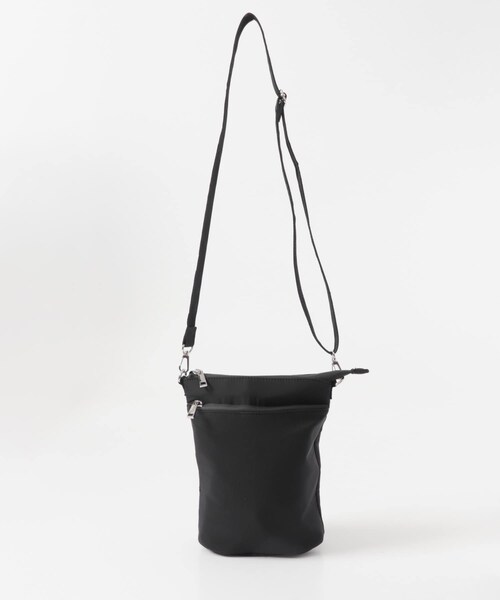 URBAN RESEARCH DOORS（アーバンリサーチドアーズ）の「撥水ショルダーバッグ（ショルダーバッグ・レディース・L.GRAY/BLACK・One）」の7枚目の写真
