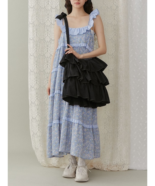 merry jenny（メリージェニー）の「【セット販売】オフショルfrillキャミワンピース & frilly tote bag（福袋/福箱・レディース・ブラック/ピンク/ブルー・F）」の2枚目の写真