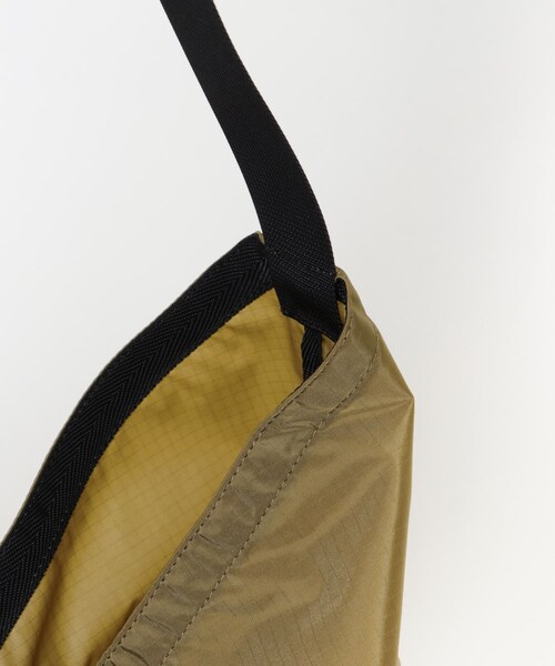 EKAL(エカル)の「HOBO AZUMA SHOULDER BAG M RS(ショルダーバッグ・メンズ・COYOTE/BLACK・One)」の15枚目の写真