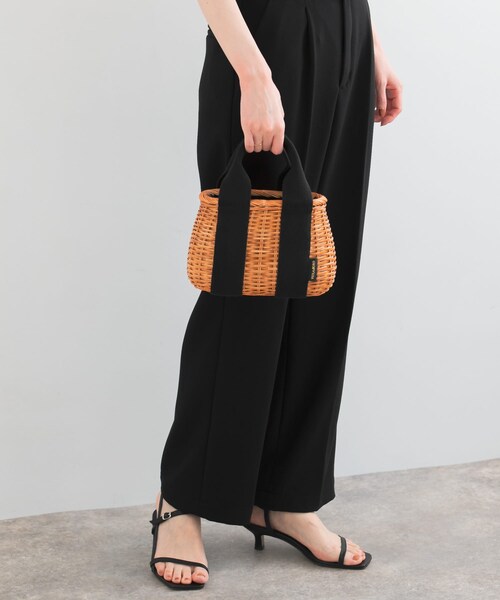 URBAN RESEARCH ROSSO（アーバンリサーチロッソ）の「VIOLAd’ORO　ラタンバスケット型2WAYトート（ハンドバッグ・レディース・CAMELBLK・-）」の4枚目の写真