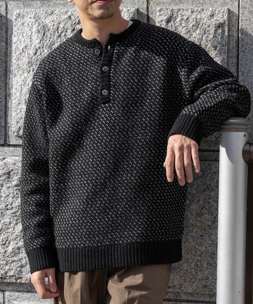 URBAN RESEARCH ROSSO（アーバンリサーチロッソ）の「『XLサイズあり』バーズアイ柄ヘンリーネックニット（ニット/セーター・メンズ・IVORY/BLACK/GREIGE/NAVY/GRAY・S/M/L/XL）」の2枚目の写真