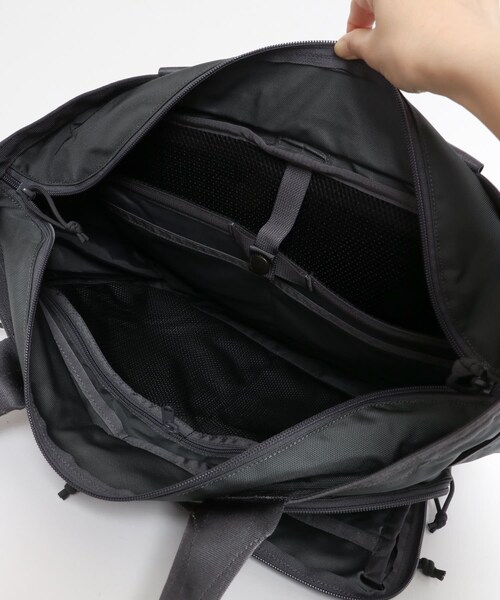 URBAN RESEARCH DOORS（アーバンリサーチドアーズ）の「BRIEFING　BS BOX TOTE AG（トートバッグ・メンズ・BLACK/DARK GRAY・Free）」の12枚目の写真