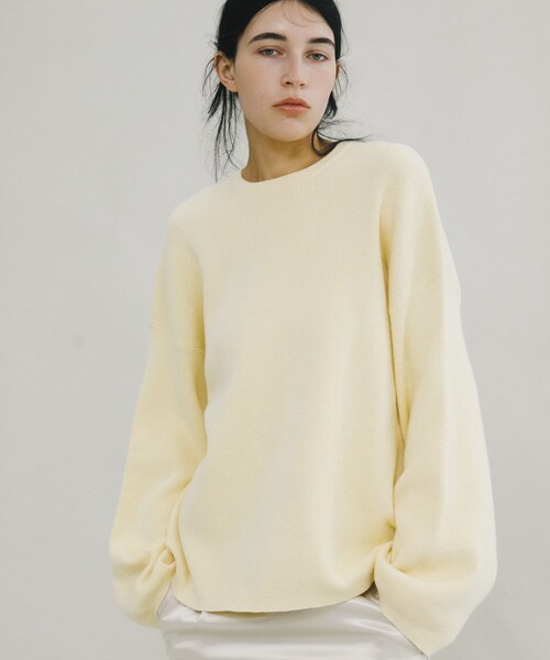 LAATO(ラート)の「crew neck soft knit(ニット/セーター・レディース・バター/ネズミ・Free)」の2枚目の写真