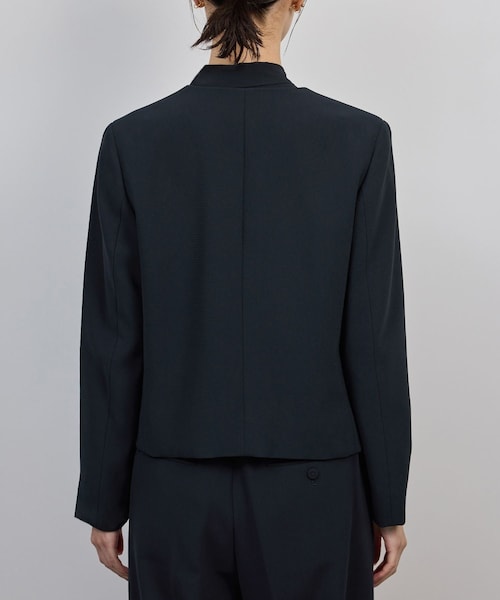 ROPE'(ロペ)の「トリアセダブルクロス クルーネックジャケット/イージーケア・セットアップ対応・25AW(ノーカラージャケット・レディース・ネイビー・36/38/40)」の15枚目の写真
