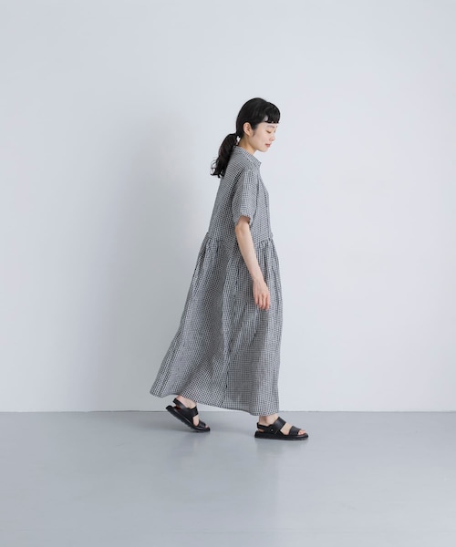 かぐれ(カグレ)の「SOIL GINGHAM CHECK SHORT-SLEEVE DRESS(ワンピース・レディース・BLACK・2)」の6枚目の写真