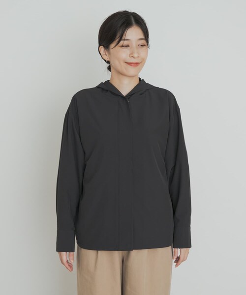 URBAN RESEARCH DOORS(アーバンリサーチドアーズ)の「『UR TECH MoLight』撥水UVカットフードジャケット(テーラードジャケット・レディース・CHARCOAL/BLACK・M)」の22枚目の写真