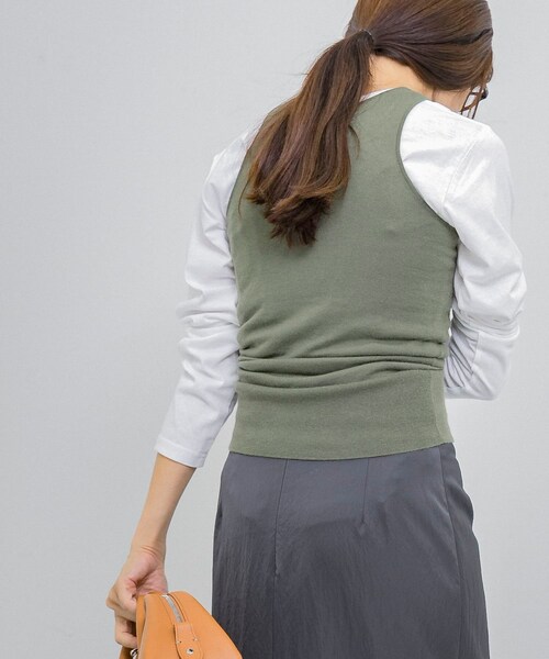 URBAN RESEARCH（アーバンリサーチ）の「w cashmere　knit tank top（タンクトップ・レディース・Khaki/Eggshell・FREE）」の11枚目の写真
