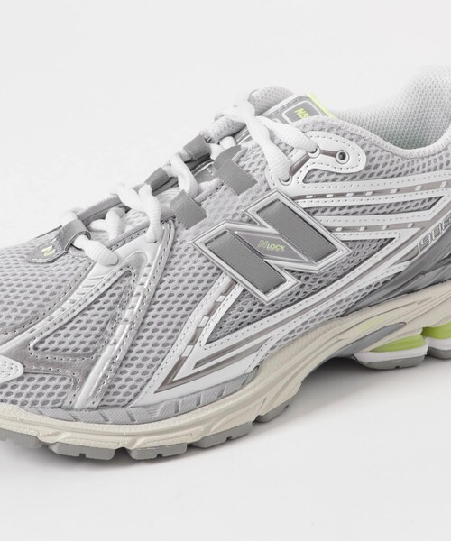 URBAN RESEARCH(アーバンリサーチ)の「NEW BALANCE 1906R(スニーカー・レディース・SILVER・23/24.5/25/23.5/24)」の7枚目の写真