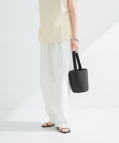 URBAN RESEARCH（アーバンリサーチ）の「『3サイズ展開』チノイージーパンツ（チノパンツ・レディース・BEIGE/OFF・38/40/36）」の5枚目の写真