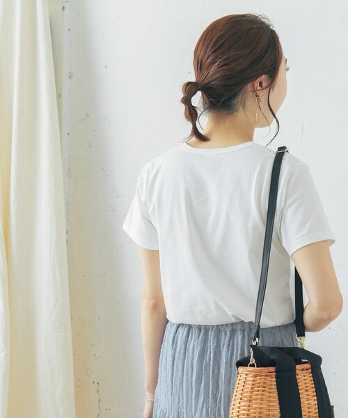 URBAN RESEARCH ROSSO（アーバンリサーチロッソ）の「GICIPI　MARMO（Tシャツ/カットソー・レディース・BIANCO/DESERTO/GIRASOLE・-）」の14枚目の写真