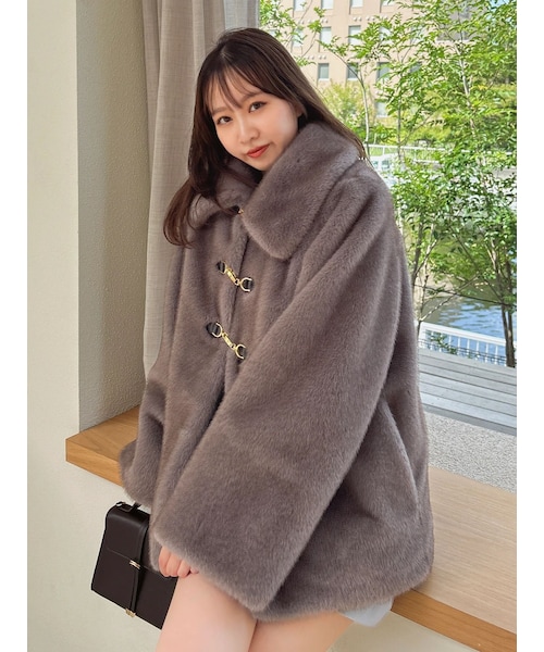 dazzlin（ダズリン）の「【20周年記念復刻！】ビットミドルミンクライクファーコート（その他アウター・レディース・オフホワイト/チャコールグレー・F）」の5枚目の写真