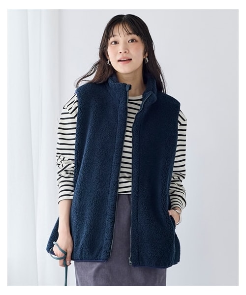 nissen（ニッセン）の「大きいサイズ ふんわりあたたか裏フリースシープ調ボアロング丈ベスト（ベスト・レディース・くすみピンク/アイボリー/カーキ/ネイビー・L/LL/3L/4L/5L/6L/8L/10L）」の4枚目の写真