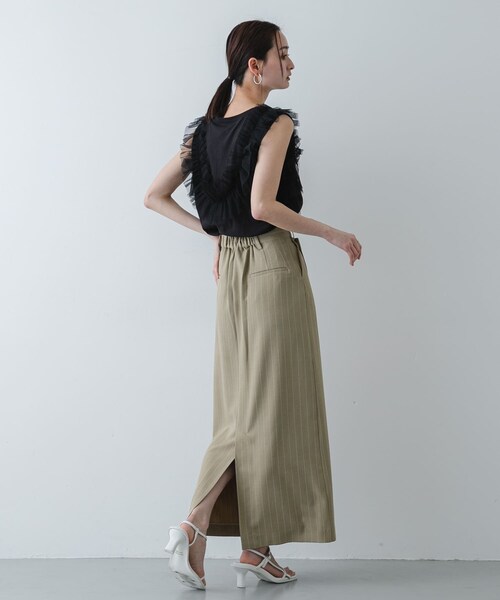 SENSE OF PLACE by URBAN RESEARCH(センスオブプレイスバイアーバンリサーチ)の「フリルデザインカットトップ(Tシャツ/カットソー・レディース・OFF WHITE/BLACK/BEIGE・One)」の16枚目の写真