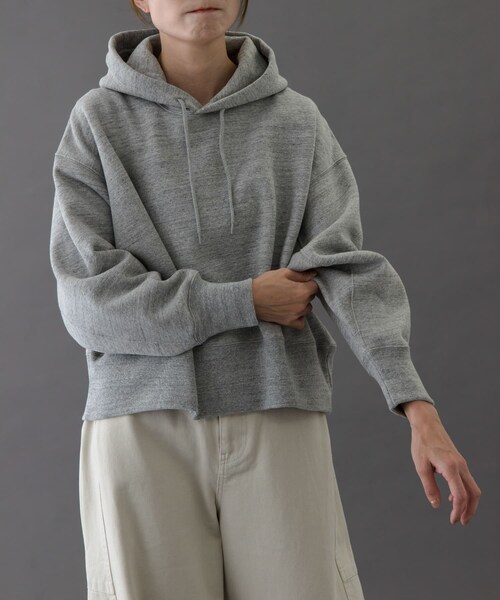 URBAN RESEARCH DOORS(アーバンリサーチドアーズ)の「FORK&SPOON リサイクル裏毛クロップドフーディー(パーカー・レディース・OATMEAL/NAVY/TOPGRAY・1)」の9枚目の写真
