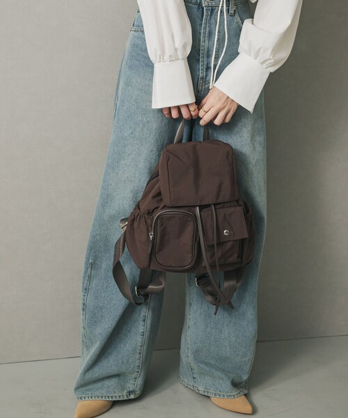SENSE OF PLACE by URBAN RESEARCH（センスオブプレイスバイアーバンリサーチ）の「撥水マルチポケットナイロンリュック（バックパック/リュック・レディース・BLACK/BROWN・one）」の15枚目の写真