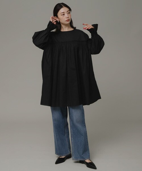 URBAN RESEARCH Sonny Label（アーバンリサーチサニーレーベル）の「コットンギャザーチュニック（チュニック・レディース・クリーム/ブラック/ブルー・FREE）」の2枚目の写真