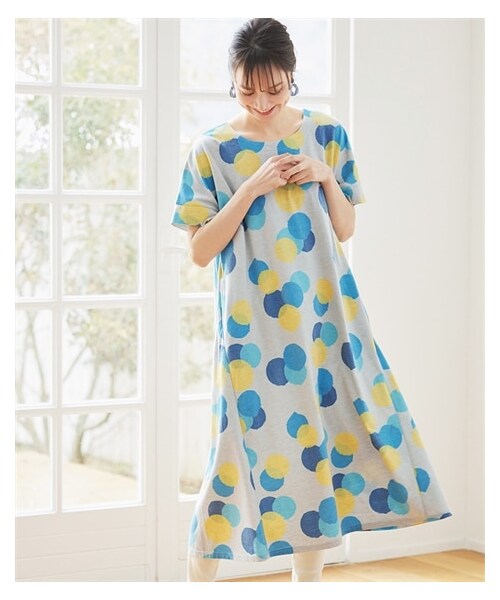 nissen（ニッセン）の「大きいサイズ　【BARNDOORコラボ】サイド切替カットソーワンピース（OtonaSMILE）（ワンピース・レディース・ダリアイエロー/北欧ネイビー/マルチドット/大花グレー・L~LL相当/3L~4L相当/5L~6L相当/8L相当/10L相当）」の15枚目の写真