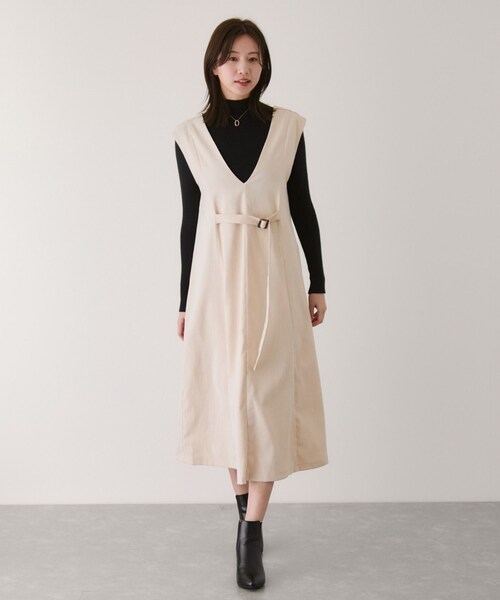 Jayro(ジャイロ)の「フロントベルトVネックワンピース(ワンピース・レディース・ブラック/オフホワイト/ダークブラウン/ピンク・M)」の13枚目の写真