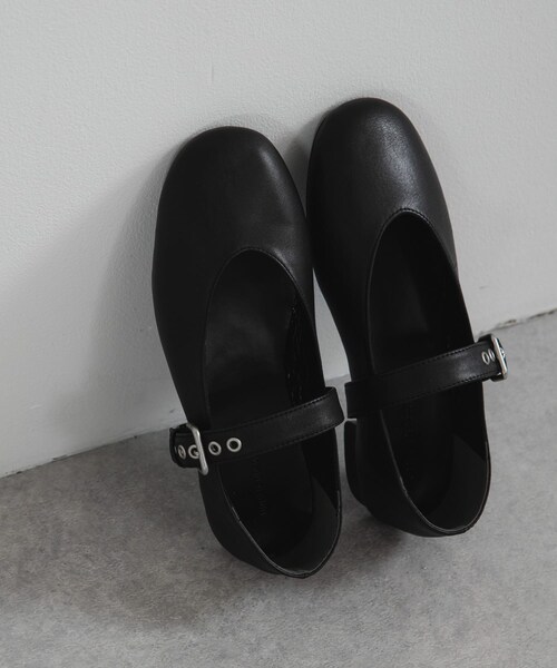 URBAN RESEARCH（アーバンリサーチ）の「レザーバレエシューズ（バレエシューズ・レディース・BLACK・23.5/24/24.5/25）」の6枚目の写真