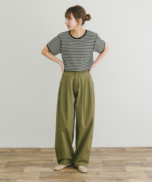 ITEMS URBANRESEARCH（アイテムズ アーバンリサーチ）の「ナイロンコクーンパンツ（その他パンツ・レディース・KHK/BEG/NVY・FREE）」の20枚目の写真