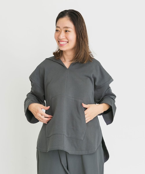 EKAL（エカル）の「EKAL　レイクショアキーネックフーディー（パーカー・レディース・カーキ/ベージュ/チャコール・FREE）」の5枚目の写真