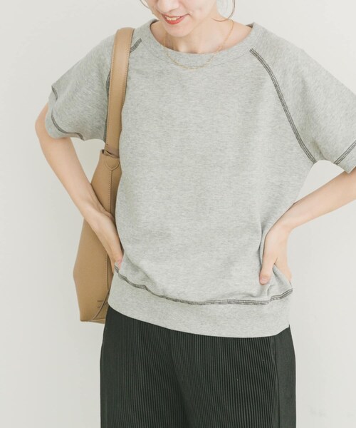 ITEMS URBANRESEARCH（アイテムズ アーバンリサーチ）の「ラメハンソデスウェットプルオーバー（スウェット・レディース・GRY/NVY/CHERRY・FREE）」の22枚目の写真