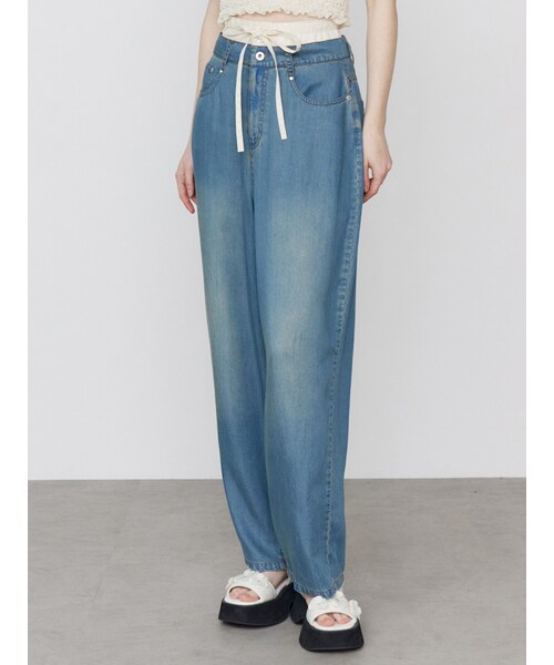 CALNAMUR（カルナムール）の「LAYERED LOOSE DENIM/レイヤードルーズデニム（デニムパンツ・レディース・アイスブルー/インディゴ・S/M）」の3枚目の写真