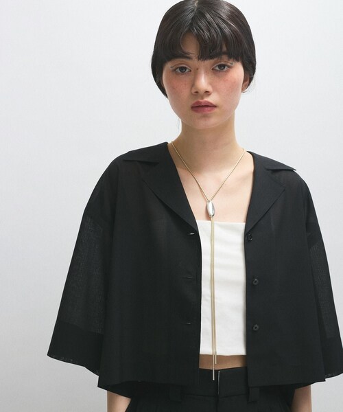 ADAM ET ROPE'(アダムエロペ)の「【接触冷感】ショートシャツジャケット(シャツ/ブラウス・レディース・ブラック/ベージュ・F)」の9枚目の写真