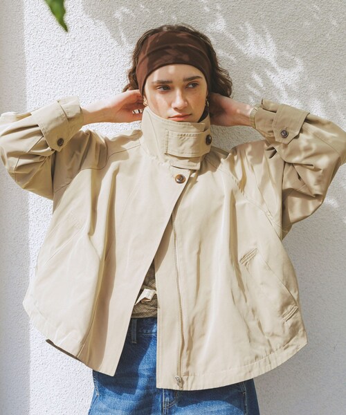URBAN RESEARCH Sonny Label（アーバンリサーチサニーレーベル）の「撥水バックフレアスタンドカラーコート（テーラードジャケット・レディース・カーキ/ベージュ/チャコール・Free）」の17枚目の写真