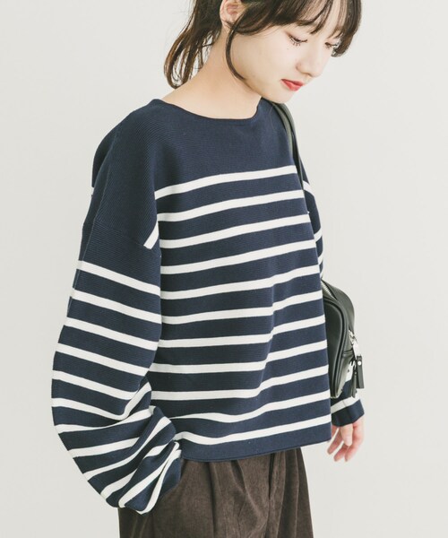 ITEMS URBANRESEARCH（アイテムズ アーバンリサーチ）の「バナナスリーブニット（ニット/セーター・レディース・OFF×BLK/RED/GRY/NVY×OFF・FREE）」の5枚目の写真