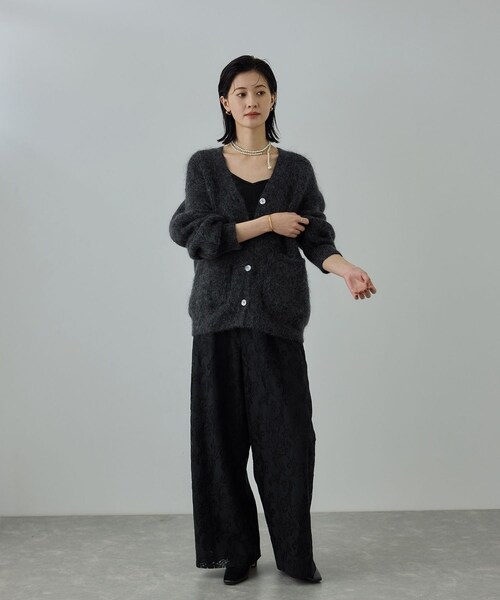 ROPE'（ロペ）の「スーパーキッドモヘヤVネックカーディガン/イージーケア（カーディガン/ボレロ・レディース・ピンク系/チャコール・F）」の17枚目の写真