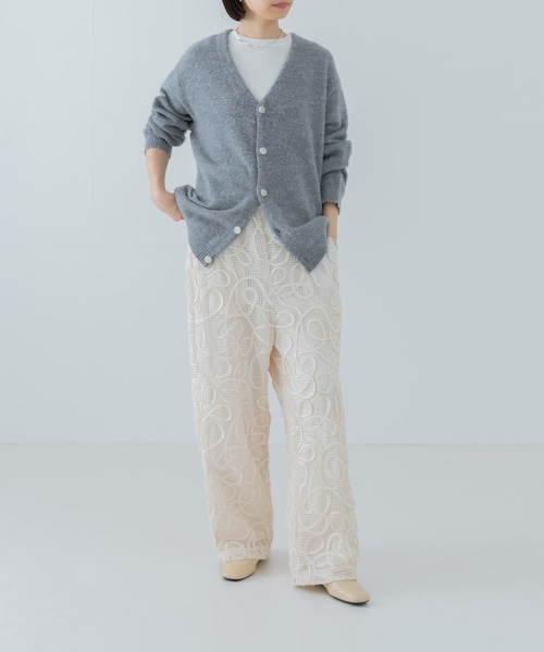URBAN RESEARCH(アーバンリサーチ)の「『別注』ROUTINE×URBAN RESEARCH 起毛カーディガン(カーディガン/ボレロ・レディース・RED/D NAVY/L GRAY/L BLUE/BEIGE・FREE)」の13枚目の写真