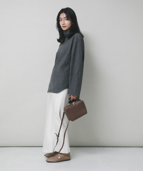 RODE SKO（ロデスコ）の「レザーフロントジップショルダーバッグ（ショルダーバッグ・レディース・BLACK/CHOCO・-）」の22枚目の写真