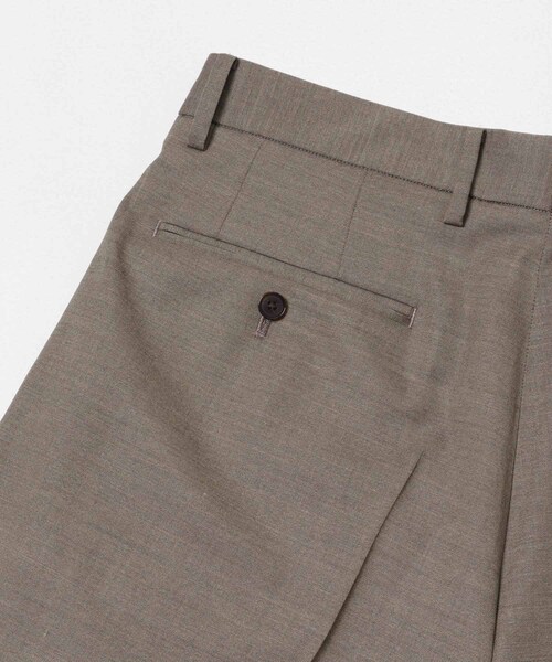 URBAN RESEARCH（アーバンリサーチ）の「YLEVE　S120S CHAMBRAY W 3TACK（その他パンツ・メンズ・020 GREY/050 MOCA・3/4）」の16枚目の写真